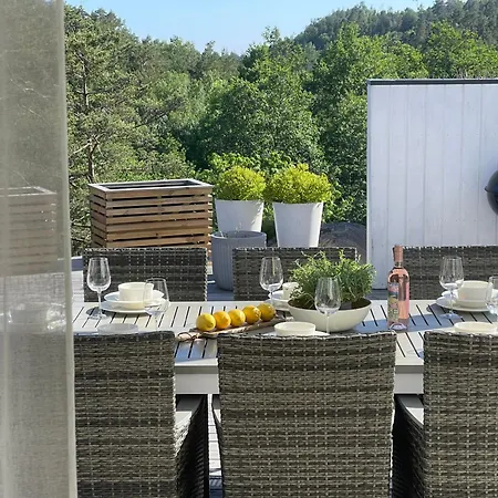 Sorlandsidyll, Risor Vakantiehuis